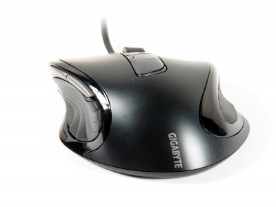 Gigabyte M6900